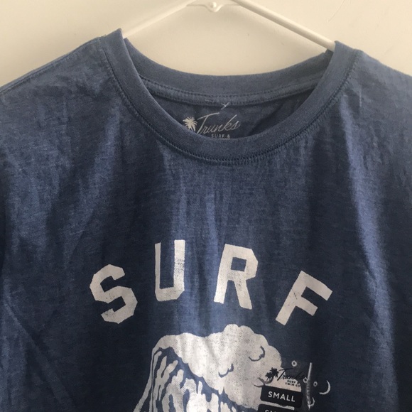 Trunks Surf & Swim, Mens Size Small Blue Graphic T-Shirt. - Picture 3 of 7